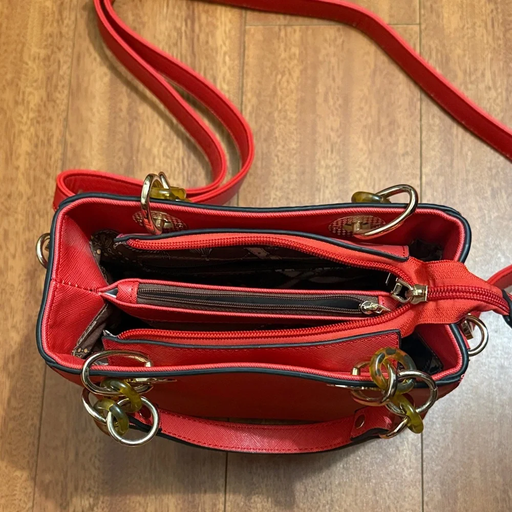 Red Handbag - Picture 2 of 5